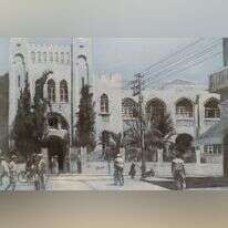 פלא בפני עצמו הוא סיפור אהבתו של רוזנצוויג לשפה העברית. אלחנן יעקובוביץ, גימנסיה הרצליה בשנות ה-30, ציור בגרפיט ובפסטל לבן על נייר מיוחד בגון תכלת, 2016
מתוך התערוכה ''ציונות במכחול וצבע'' המוצגת בימים אלו בהיכל התרבות תרבותא באורנית