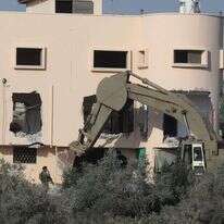 הרס בית משפחת המחבל אשרף נעאלווה, שרצח את זיו חג'בי וקים לבנגרונד-יחזקאל באזור התעשייה ברקן. | EPA