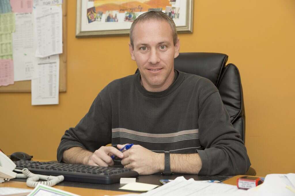 חילי טרופר. | יהודה פרץ