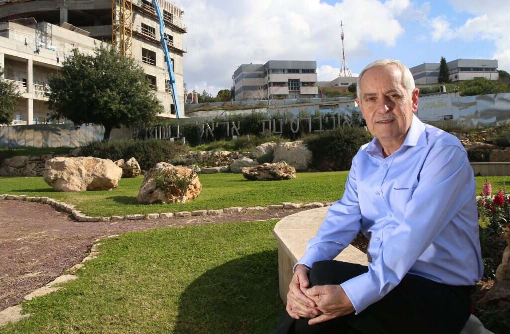 פרופ' שי אשכנזי. | מרים צחי