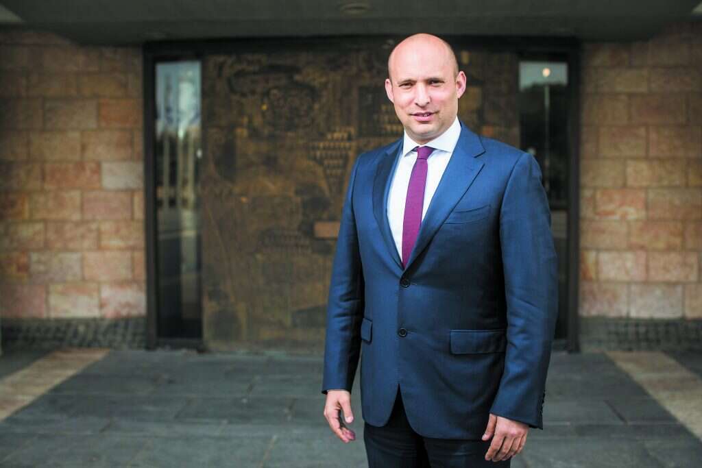 שר החינוך נפתלי בנט. | יונתן זינדל, פלאש 90 שר החינוך נפתלי בנט. | יונתן זינדל, פלאש 90