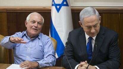 ראש הממשלה נתניהו והשר חיים כץ. | אוליבייה פיטוסי