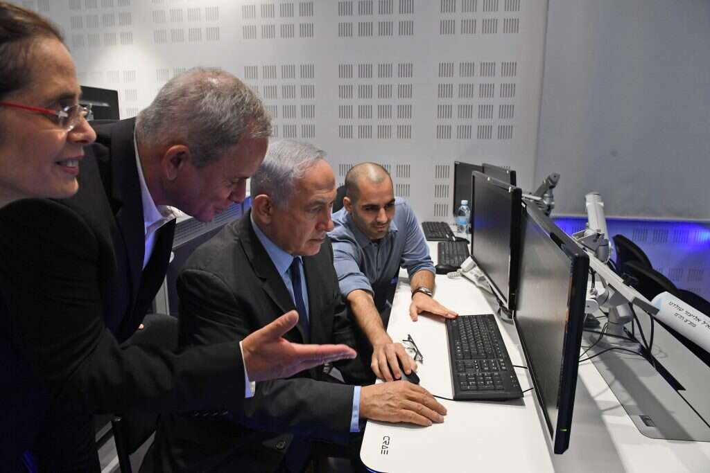 נתניהו במרכז הסייבר בב''ש. | קובי גדעון, לע''מ נתניהו במרכז הסייבר בב''ש. | קובי גדעון, לע''מ
