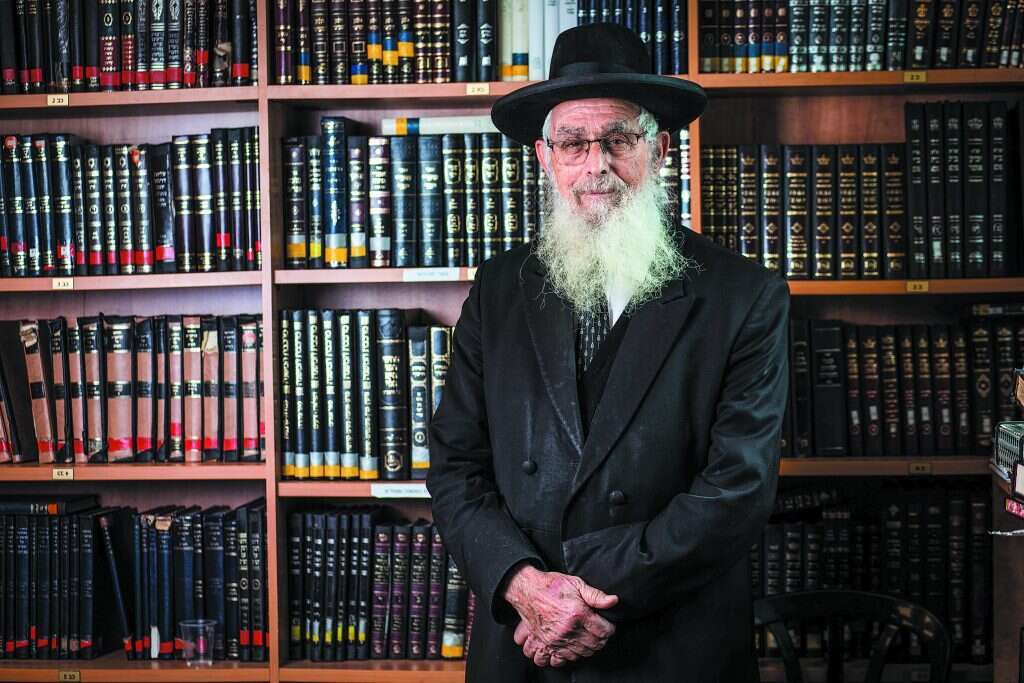 הרב יעקב אריאל. | אריק סולטן