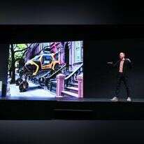 ביירון מציג את הרכב העתידני. | AFP