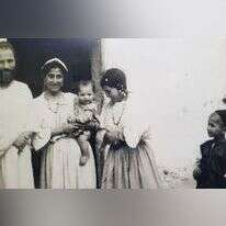 משפחה יהודית במרוקו, המאה ה-19, התמונה מוצגת בבית הכנסת והמוזיאון היהודי במרקש