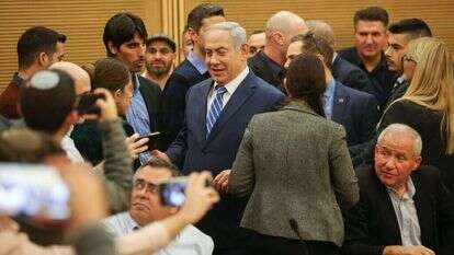 נתניהו בישיבת סיעת הליכוד. | אורן בן חקון