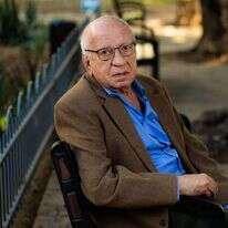 פרופ' דן מירון. | אריק סולטן