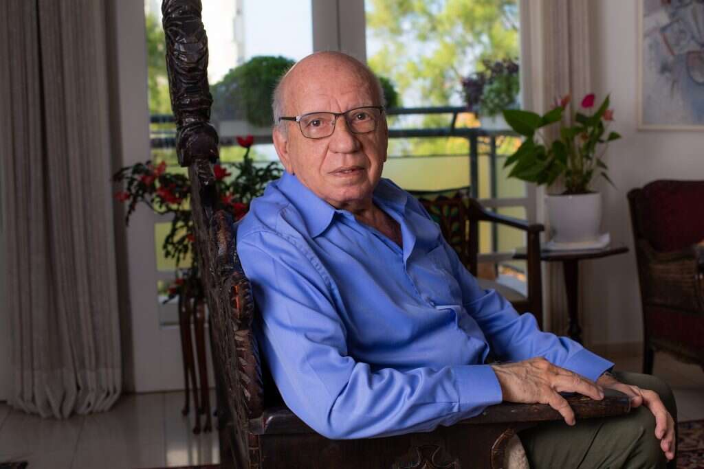 פרופ' דן מירון. | אריק סולטן