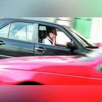 הסחות דעת כמו סמארטפון הן הגורם ל־30 אחוז מהתאונות. | גטי אימג'ס