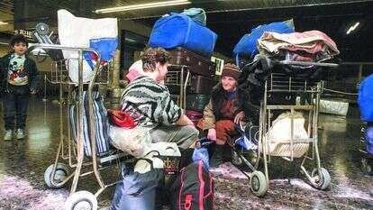 חלק מהתרחשות היסטורית כבירה. עולות מברית המועצות בנתב"ג בשנת 1990. | נתן אלפרט