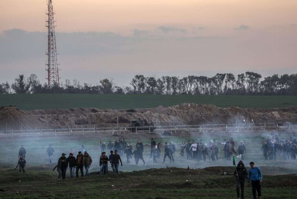 התפרעויות  על הגדר ברצועה. | EPA
