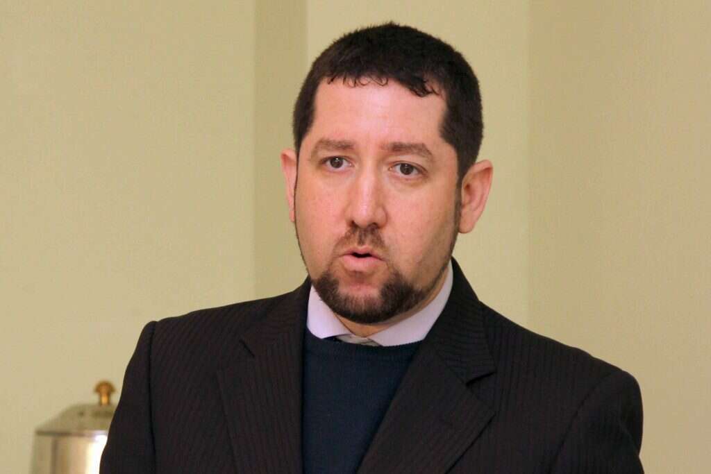 עו"ד אלעד מן. | קוקו