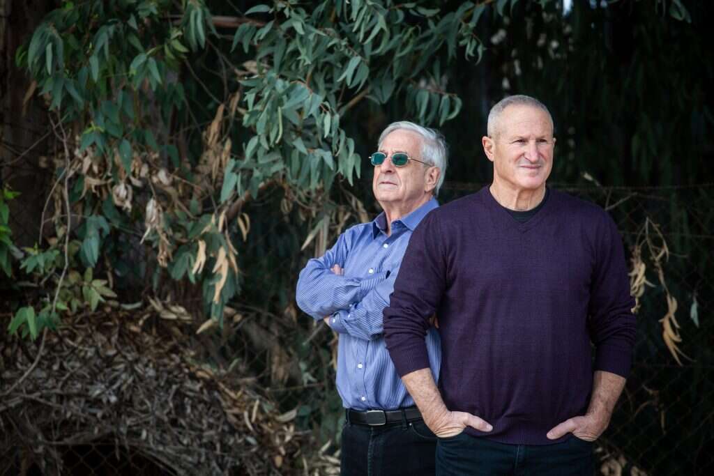 פרופ' יוסי בן ארצי (מימין) ופרופ' יגאל שפי. | אבישג שאר-ישוב