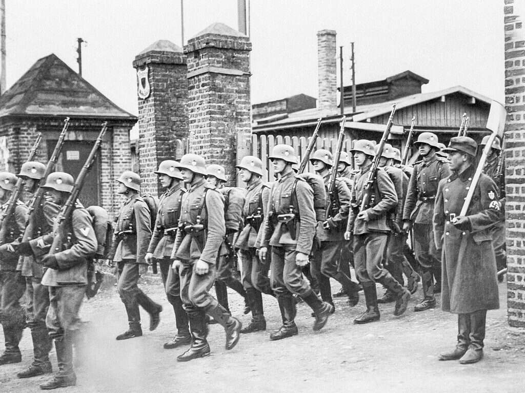 חיילים גרמנים באאכן, 1936. | AP
