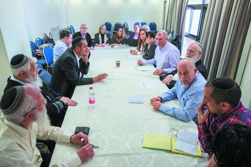 הוועדה לבחירת מנהיג הבית היהודי. | נועם ריבקין פנטון, פלאש 90 הוועדה לבחירת מנהיג הבית היהודי. | נועם ריבקין פנטון, פלאש 90
