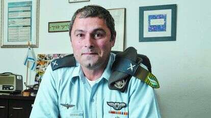 פייראיזן. | יוסי זליגר