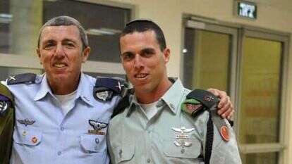 תום פרץ והרב רפי פרץ. | דובר צה"ל