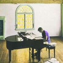 לזכרו של הפסנתרן נתן ברנדרוב העוסקים במוזיקה אינם גאונים אלא אנשי עמל. | גטי אימג'ס