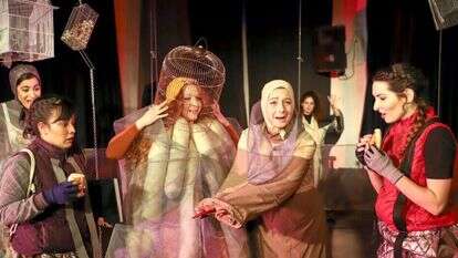 הציפור הכחולה. | דנה בר סימנטוב