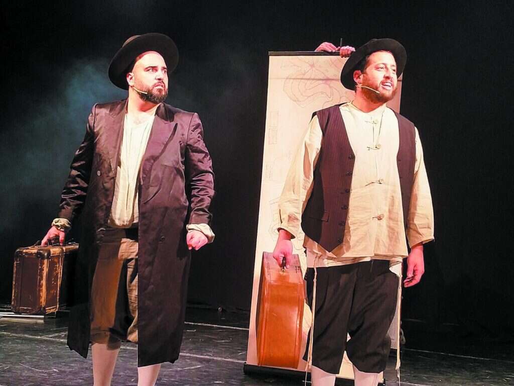 מתוך ההצגה "האדמו"ר האחרון - אודיסיאה חסידית". צילומים: חי אפיק, לילך כהן