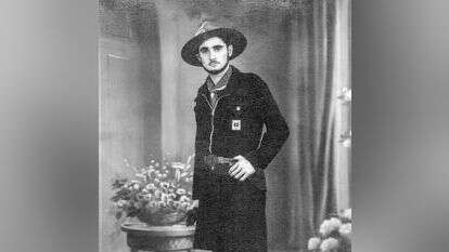 הסתער על לבם של הצעירים היהודים בצרפת לאחר השואה. מניטו בתנועת הצופים באוראן. מתוך הספר. | באדיבות משפחת אשכנזי הסתער על לבם של הצעירים היהודים בצרפת לאחר השואה. מניטו בתנועת הצופים באוראן. מתוך הספר. | באדיבות משפחת אשכנזי