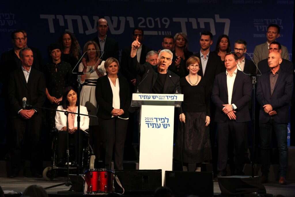 עקיצות לגנץ. | אבישג שאר ישוב עקיצות לגנץ. | אבישג שאר ישוב