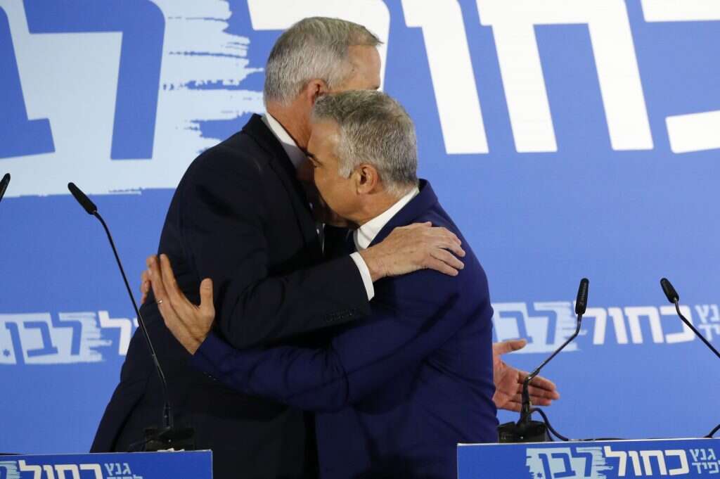 גנץ ולפיד. | AFP