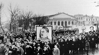 תמונתו של סטלין בתהלוכה בכיכר האדומה. | AFP