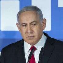 נתניהו נואם אחרי פרסום ההחלטות בתיקיו. | EPA