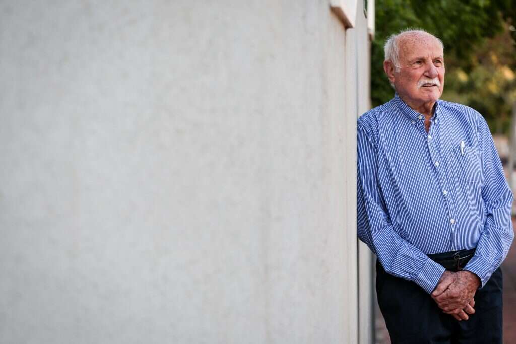 יוסק'ה נחמיאס. | אבישג שאר-ישוב