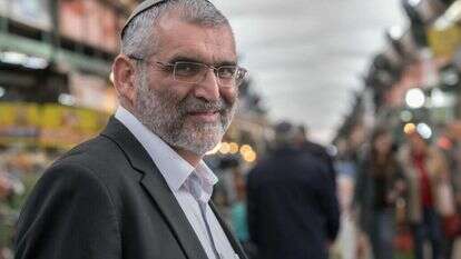 מיכאל בן ארי. | יוסי אלוני