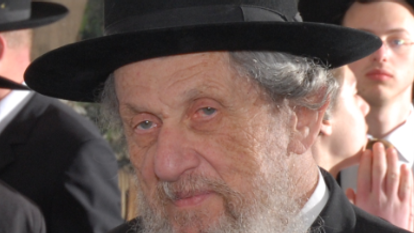 הרב הירש, הרב לנדו והאדמו"ר מגור, השבוע בבני־ברק. | שוקי לרר