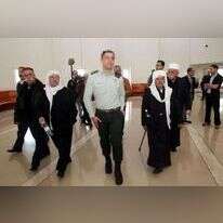 הנדל החיל את "הגנת העיתונות האחראית" על הכתבה. סרן ר' מגיע לבית המשפט העליון לדיון בתביעתו נגד אילנה דיין, 2011. | יוסי זמיר פלאש 90