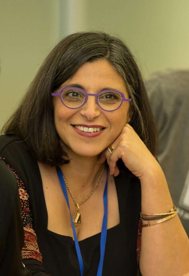 אורלי סימון. | מקסים דינשטיין