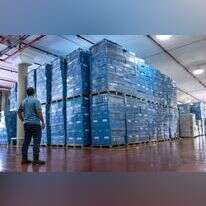 קלפיות במרכז הלוגיסטי של ועדת הבחירות המרכזית. | EPA