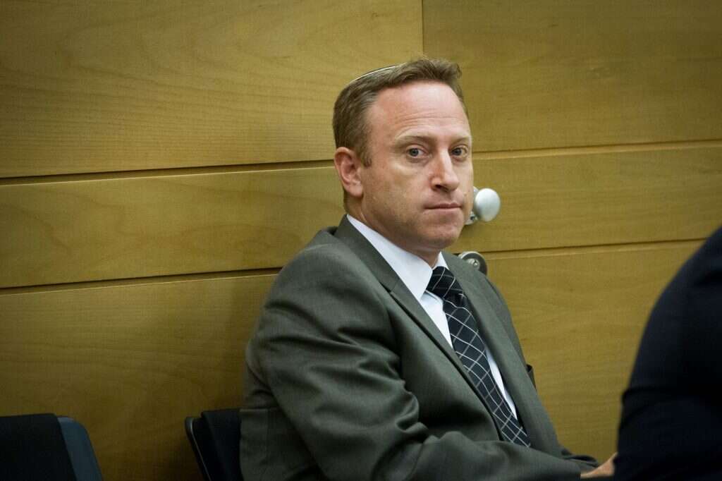 ארי הרו. | פלאש 90