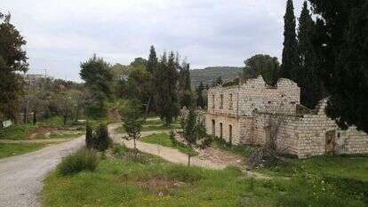 מבנה תחנת הרכבת בסבסטיה. | מרים צחי