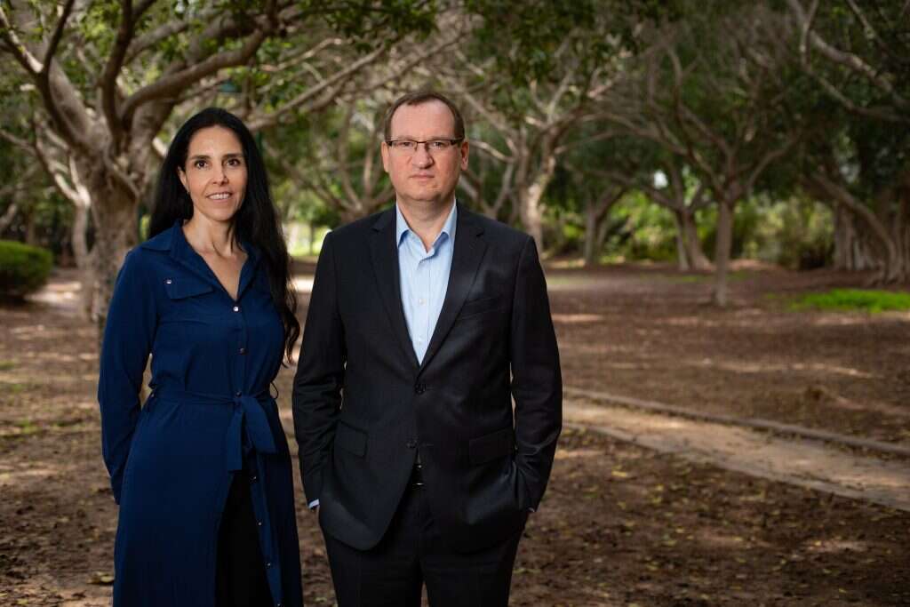 "הצעירים הבינו שיש משהו חוץ מסוציאליזם. אלפר ודרור. | אריק סולטן "הצעירים הבינו שיש משהו חוץ מסוציאליזם. אלפר ודרור. | אריק סולטן