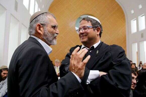 חברי עוצמה יהודית מיכאל בן ארי ואיתמר בן גביר בדיון בבג"צ בעתירה לפסילתם | AFP חברי עוצמה יהודית מיכאל בן ארי ואיתמר בן גביר בדיון בבג"צ בעתירה לפסילתם | AFP