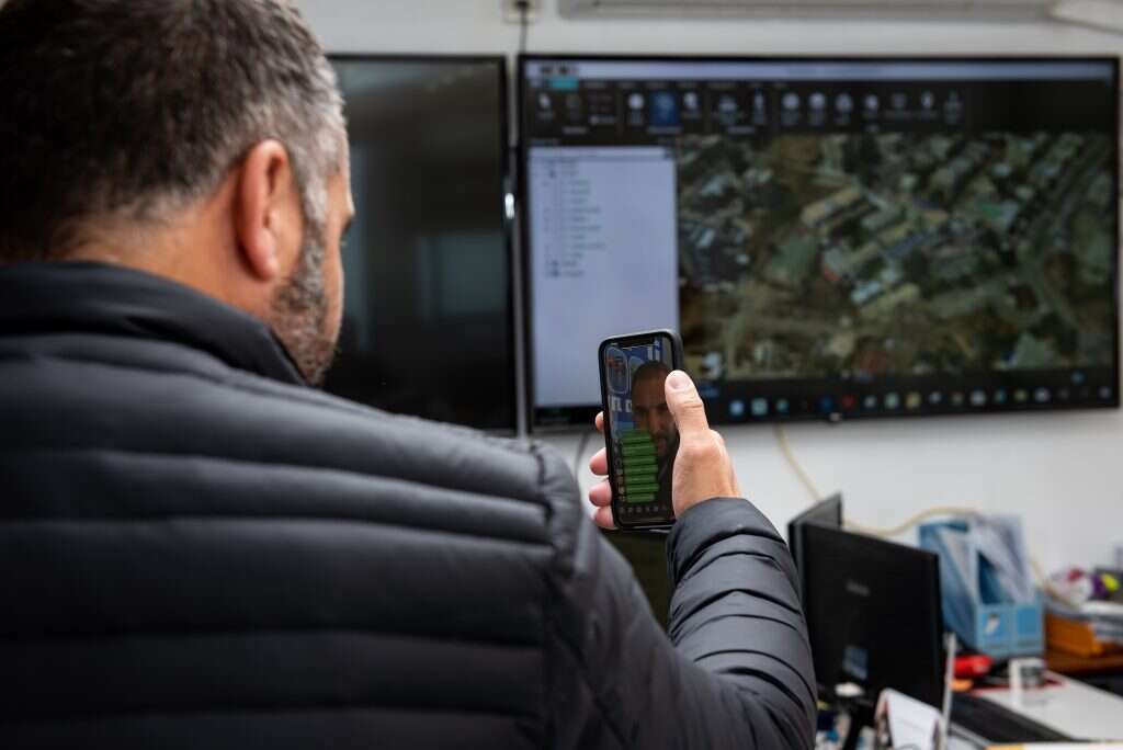 "נישא על גבי הלייקים בפייסבוק והאהדה בתקשורת" רון קובי. | אייל מרגולין - ג'יני