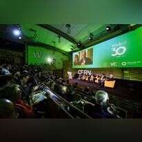 ממציא האינטרנט מופיע בכנס לרגל 30 שנה ל-WWW בשווייץ. | AFP