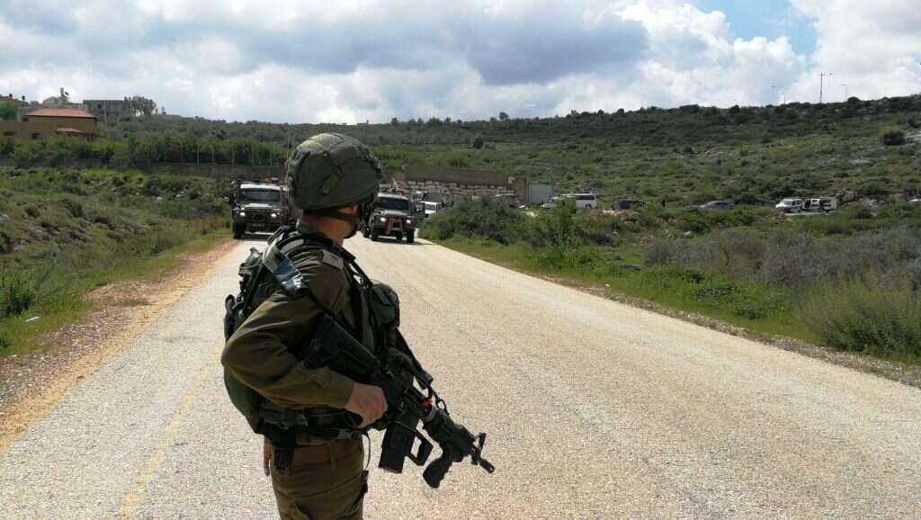 סריקות אחרי המחבל שביצע את הפיגוע בצומת אריאל. | דובר צה"ל סריקות אחרי המחבל שביצע את הפיגוע בצומת אריאל. | דובר צה"ל