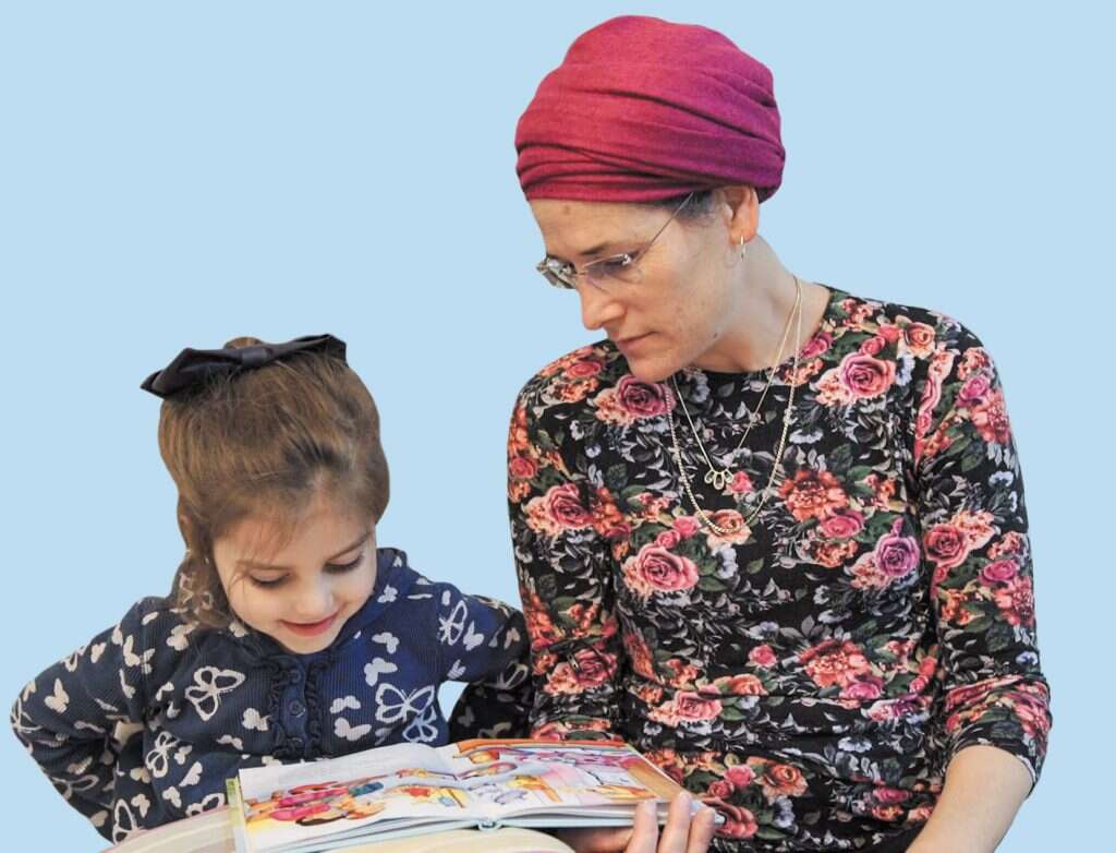 ציפי אגרט, ממחברות הספר. | מסך ציפי אגרט, ממחברות הספר. | מסך