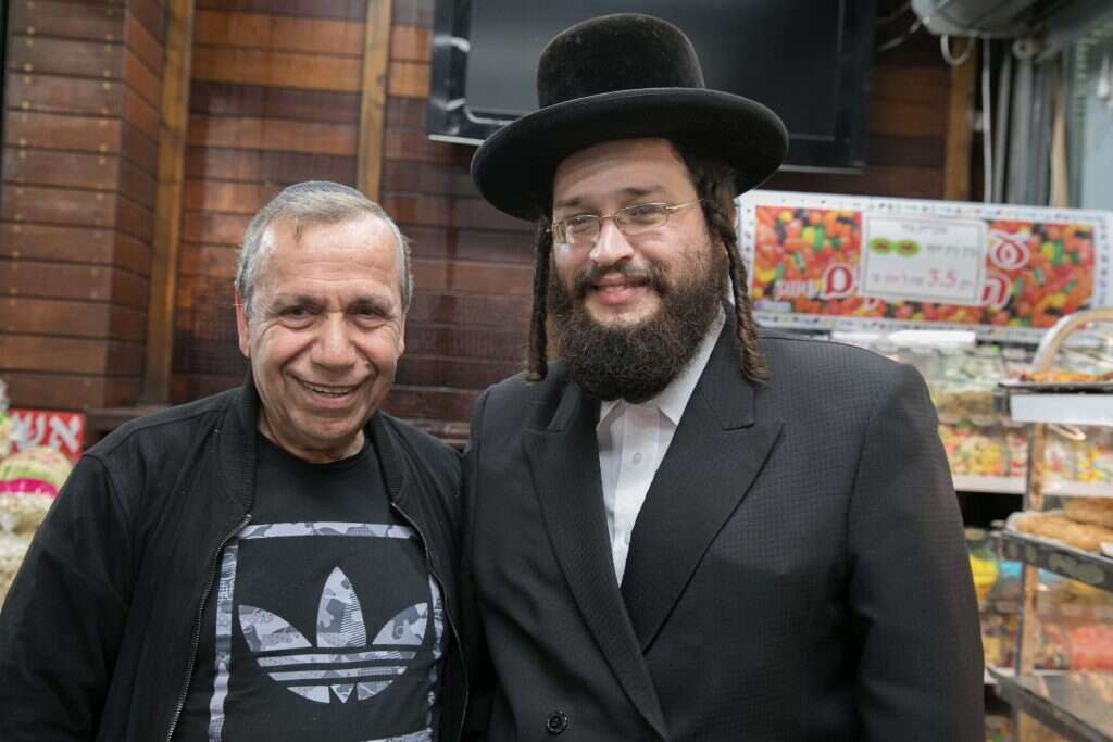 עזרא ושלמה. | יוסי אלוני