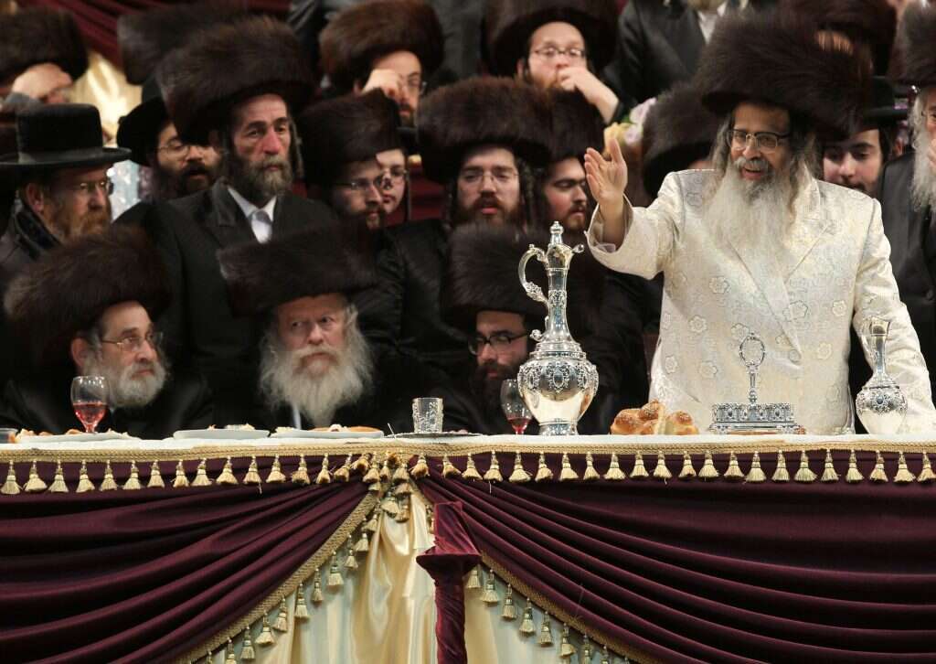 הרב זלמן לייב טייטלבוים, אחד מאדמו"רי סאטמר, בחתונת נכדתו. בית שמש, 2013. | נתי שוחט, פלאש 90 הרב זלמן לייב טייטלבוים, אחד מאדמו"רי סאטמר, בחתונת נכדתו. בית שמש, 2013. | נתי שוחט, פלאש 90