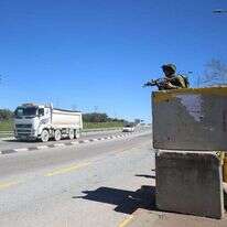 בטונדות בזירת הפיגוע בצומת אריאל. | מרים צחי