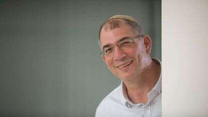 ניר אורבך. | יוסי אלוני