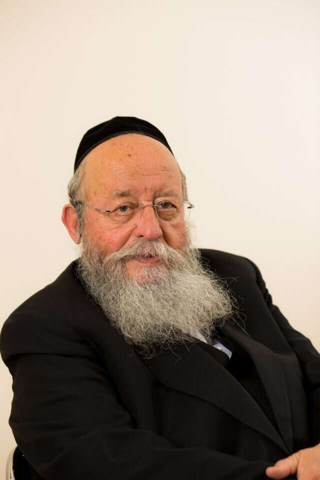 מנחם אליעזר מוזס. | אריק סולטן