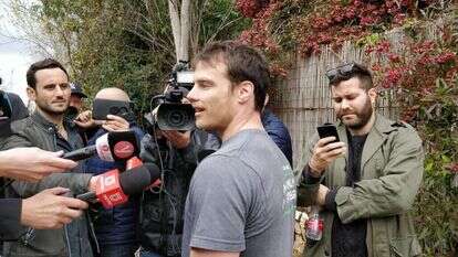 יוני שעל ביתו נפל הטיל. | הודיה כריש-חזוני